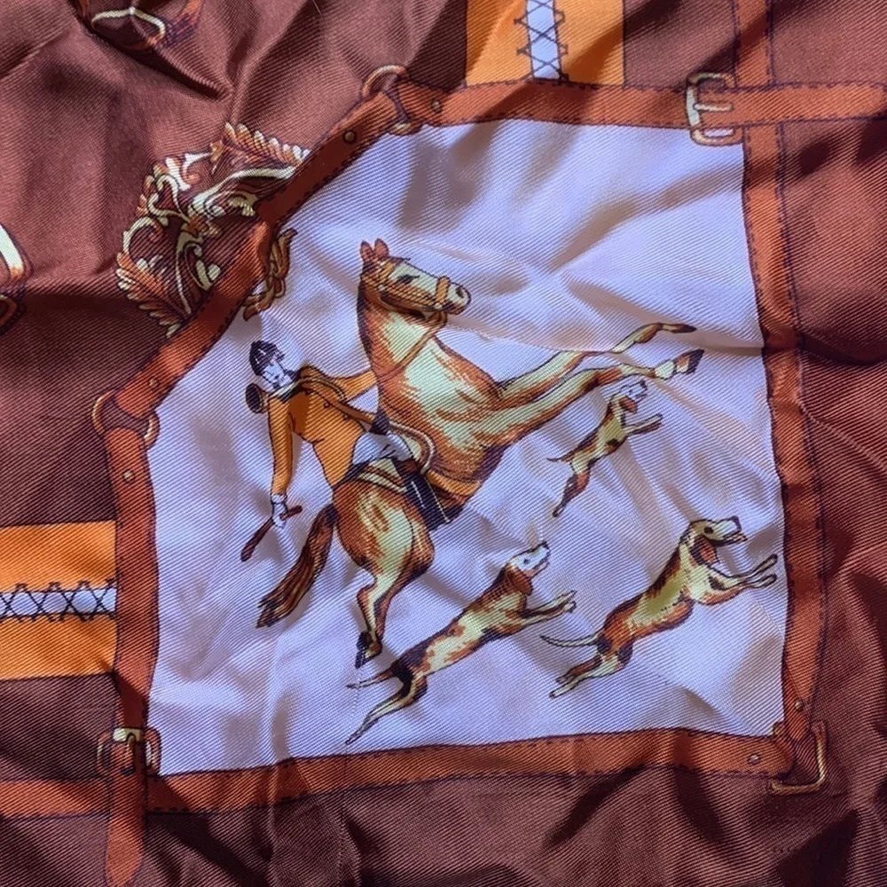 vintage equestrian English riding amber hue scarf 25”x25” Made in Italy brown